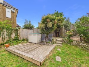 REAR GARDEN- click for photo gallery